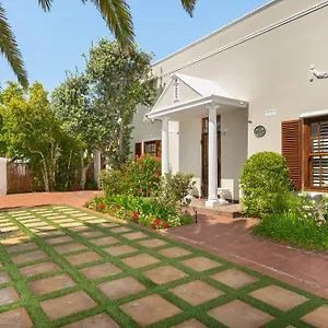 Meerendal Cottage-affordable Luxury-private Garden With Pool & Hot Tub Apartment Cape Town